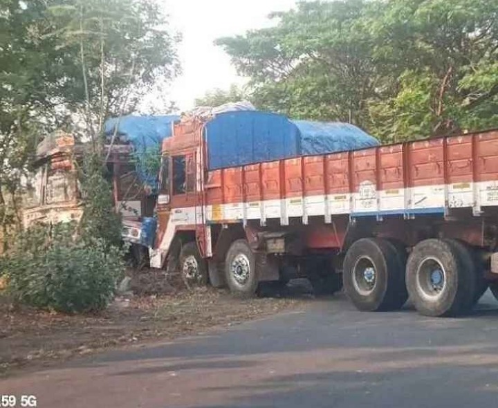 రెండు లారీలు ఢీ.. పలువురికి గాయాలు