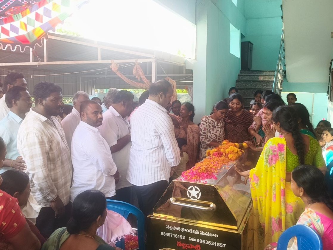 నర్సిరెడ్డి మృతి బాధాకరం: మాజీ ఎమ్మెల్యే