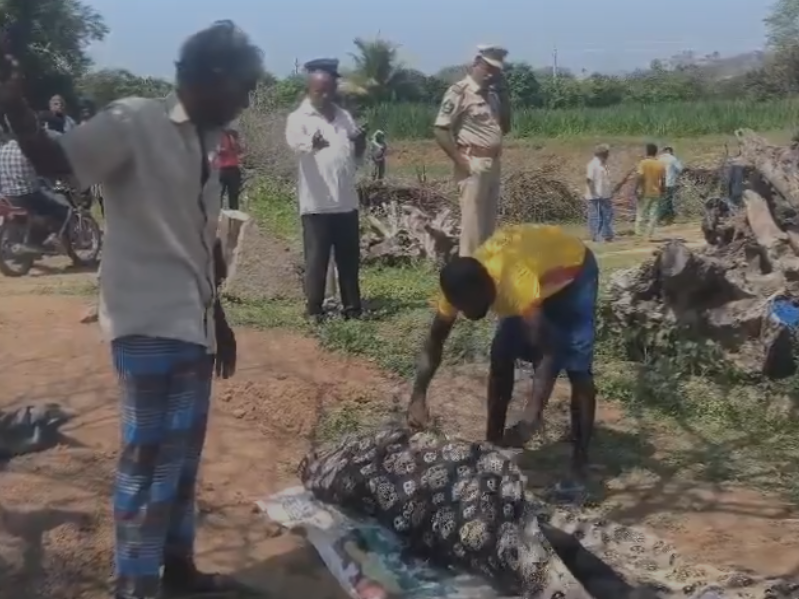 జిల్లాలో యువకుడి హత్య..?