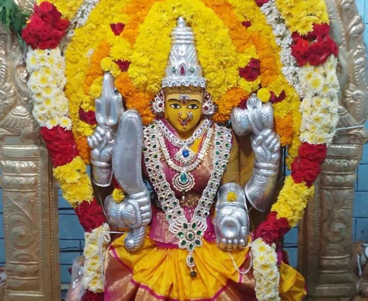 భక్తిశ్రద్ధలతో గంగాభవాని అమ్మవారికి పూజలు