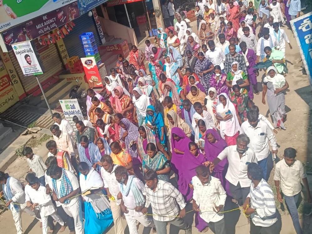 మధిరలో భక్తిశ్రద్ధలతో గుడ్ ఫ్రైడే వేడుకలు