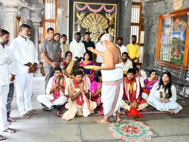 యాదాద్రి లక్ష్మీనరసింహస్వామి వారిని దర్శించుకున్న ఎమ్మెల్యే