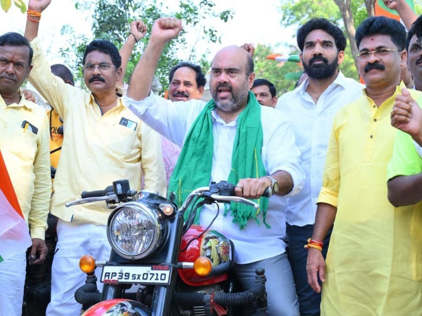 MLA బేబీనాయన ఆధ్వర్యంలో భారీ బైక్ ర్యాలీ