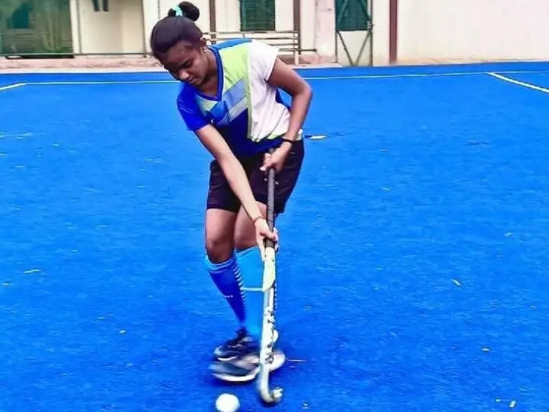 తెలంగాణ హాకీ జట్టు కెప్టెన్‌గా గర్గుల్ వాసి వీణ