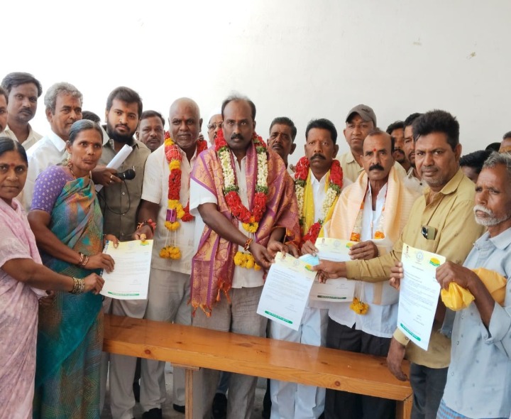 ఆదోనిలో CMRF చెక్కుల పంపిణీ కార్యక్రమం