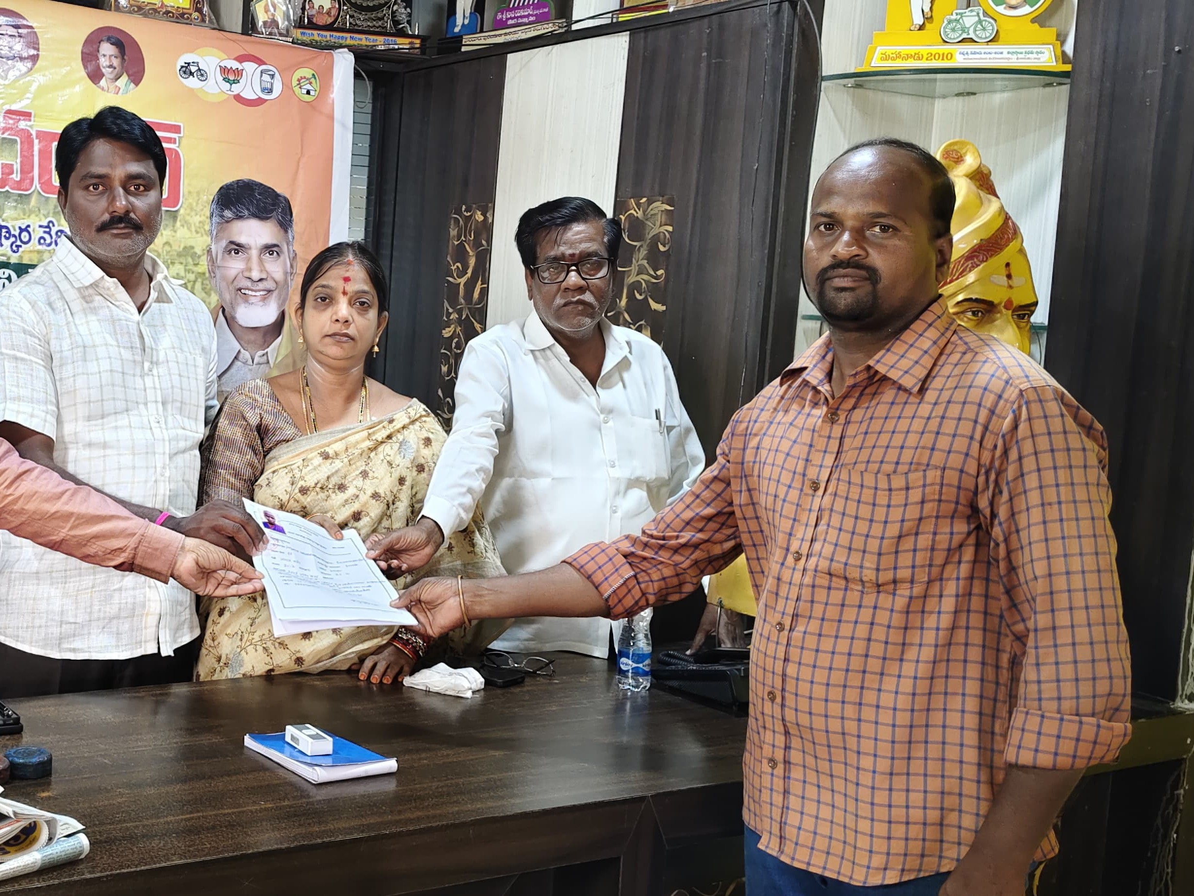 ఆమదాలవలసలో 13 అర్జీలు స్వీకరణ