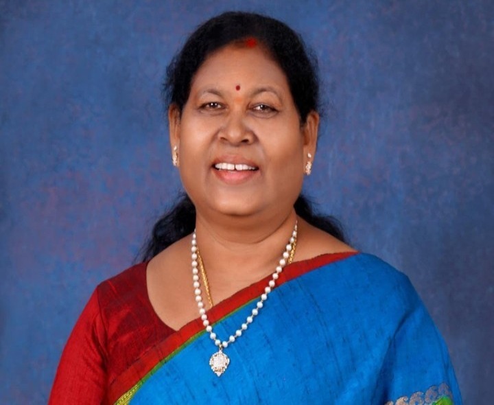 ‘మున్సిపల్ ఛైర్మన్ ఎన్నికకు మంత్రి సహకరించాలి’