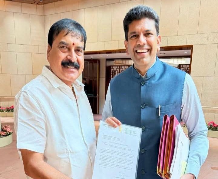 పాతూరులో మోడల్ పోస్టాఫీస్ భవనానికి ఎంపీ వినతి