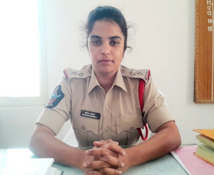 అక్రమంగా రేషన్ తరలిస్తే చర్యలు తప్పవు: SI