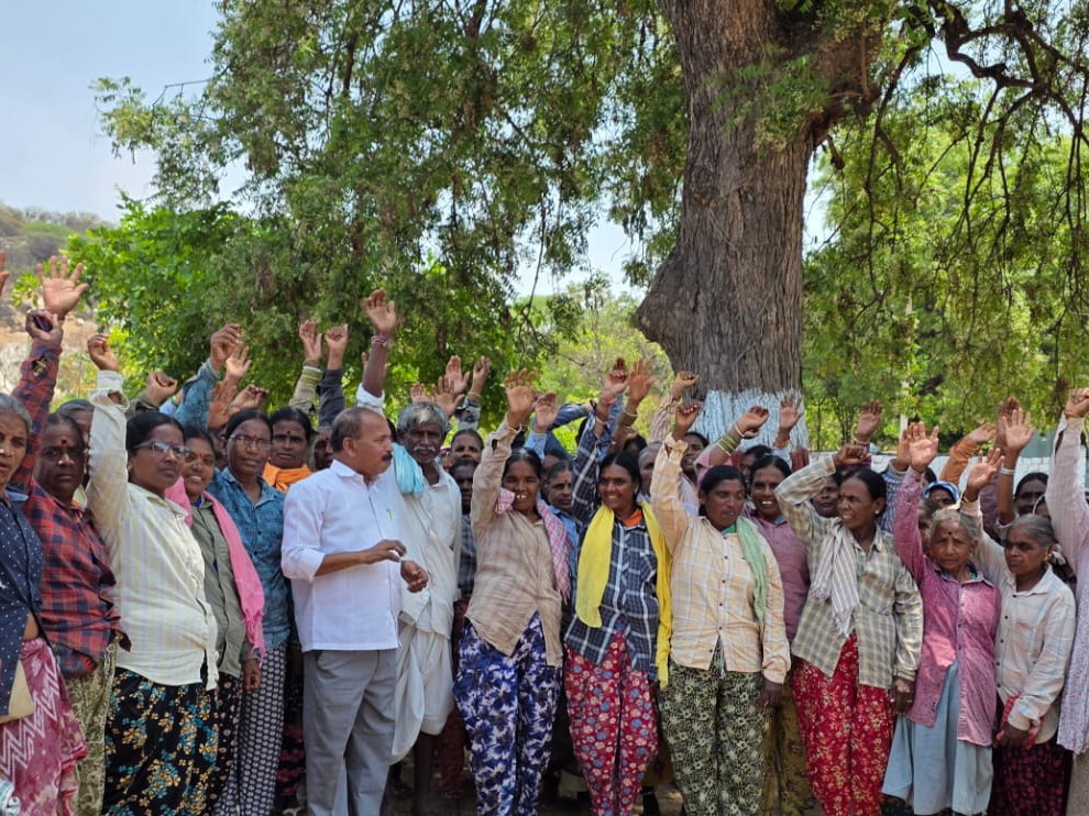 ‘ఆత్మీయ భరోసాను అమలు చేయాలి’