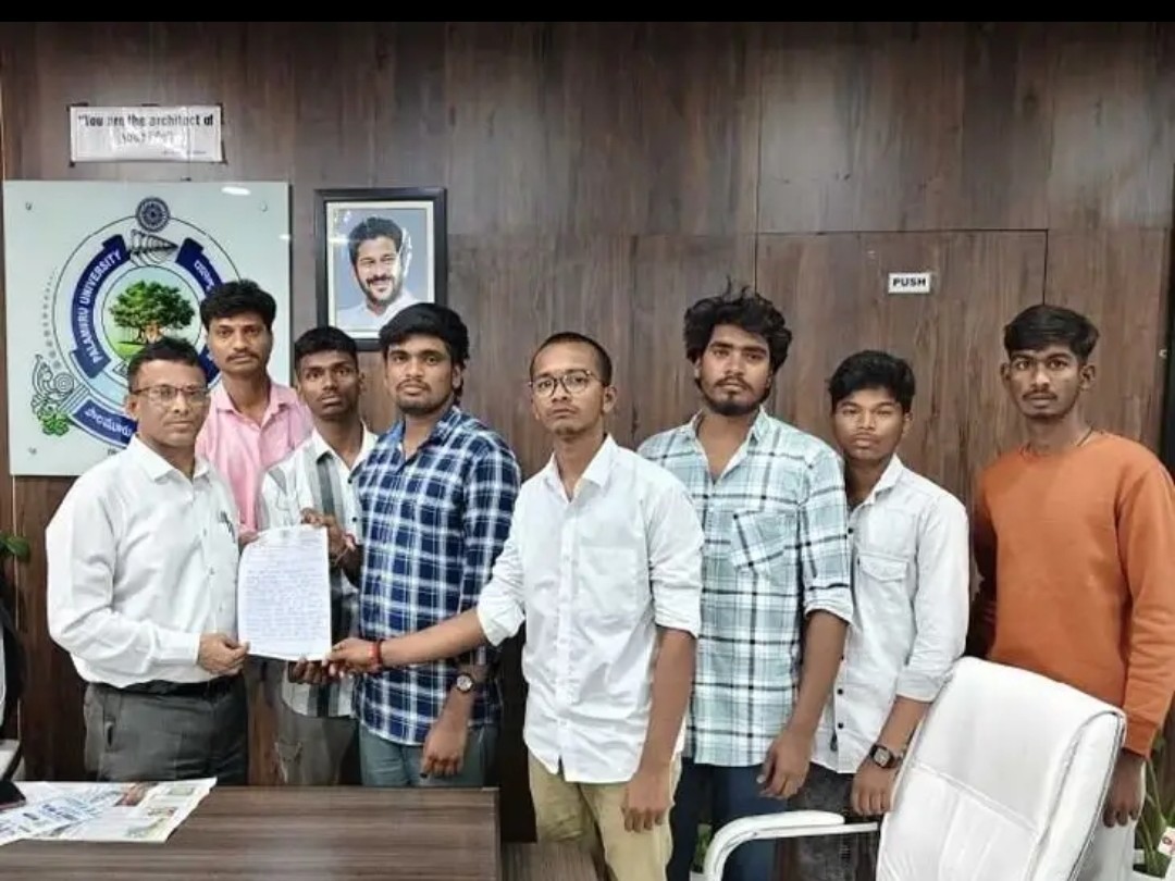ఫీజు రద్దుకు ABVP డిమాండ్
