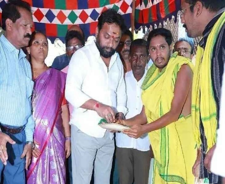 డయాలసిస్ సెంటర్ భవన నిర్మాణానికి మంత్రి శంకుస్థాపన