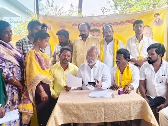 ‘వినతులకు వెంటనే పరిష్కారం’