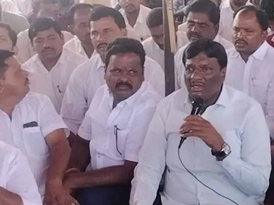 రైతులకు అండగా బీఆర్ఎస్: మహేష్ రెడ్డి