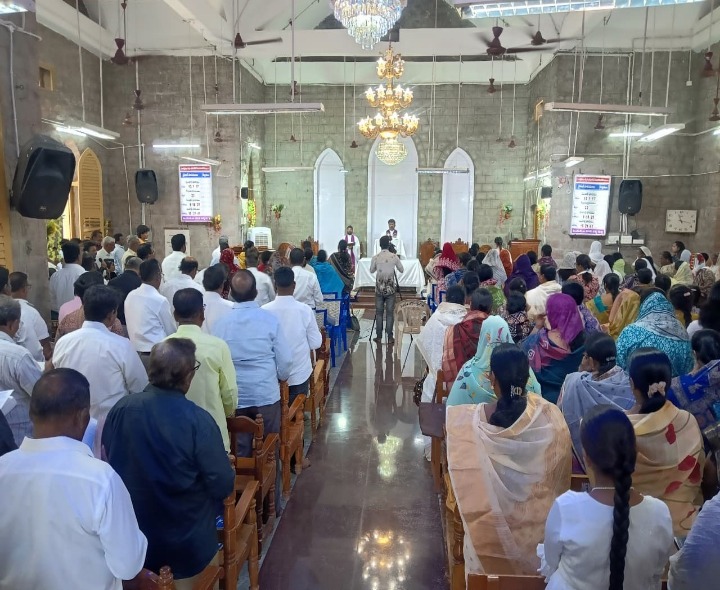 భక్తిశ్రద్ధలతో ‘గుడ్ ఫ్రైడే’ వేడుకలు