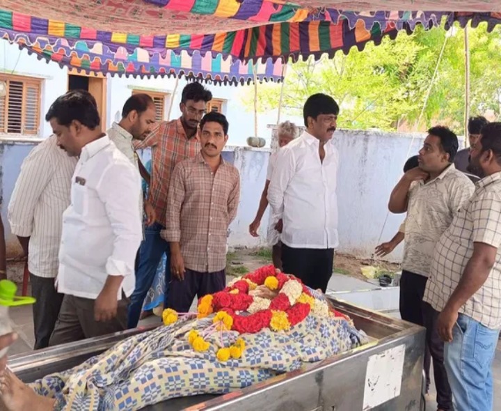 పులివెందులలో టీడీపీ సీనియర్ నేత మృతి