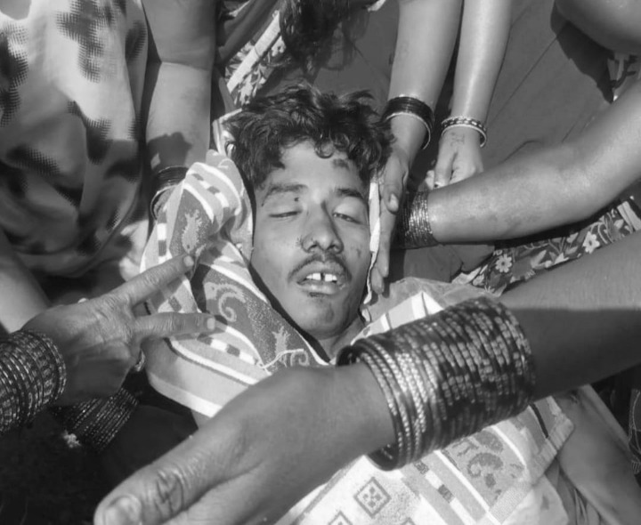 రోడ్డు ప్రమాదంలో తొమ్మిదవ తరగతి విద్యార్థి మృతి