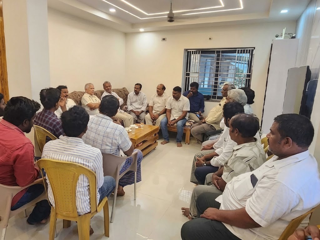 ‘బహిష్కరణ విరమించాలి’