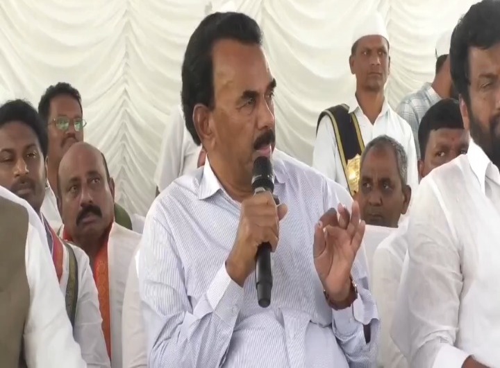 ఇంటిగ్రేటెడ్ స్కూల్‌కు సీఎం శంకుస్థాపన: మంత్రి జూపల్లి