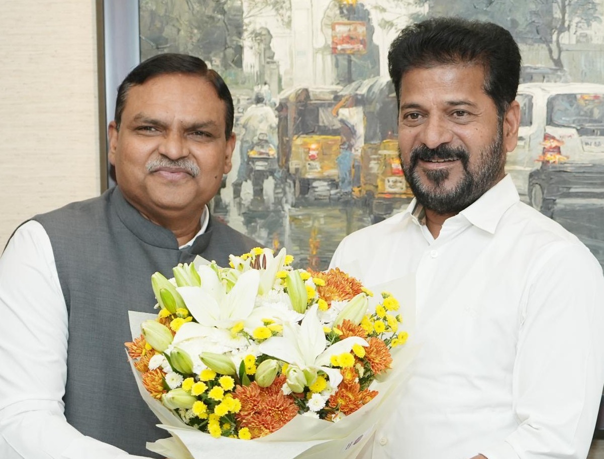 రేవంత్‌ను కలిసిన నేషనల్ డెయిరీ డెవలప్‌మెంట్ బోర్డ్ ఛైర్మన్