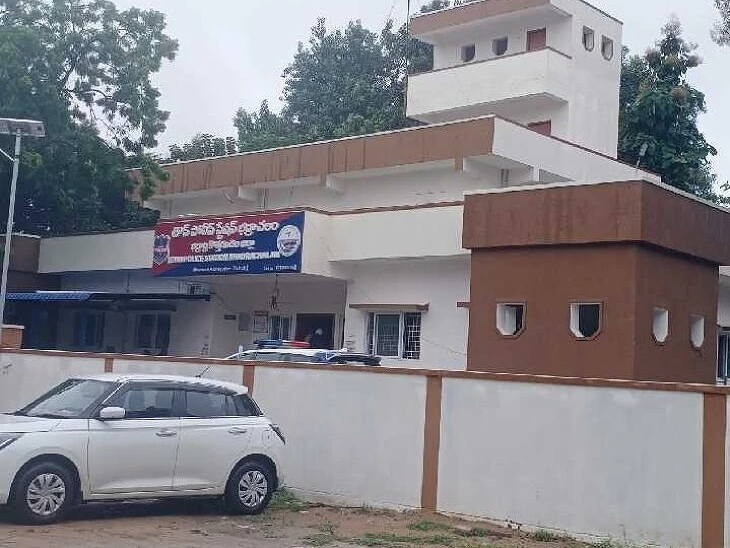 భార్యాభర్తల గొడవపై పరస్పరం కేసులు