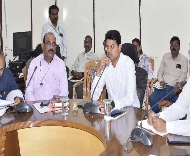 సీఎం, గవర్నర్ పర్యటనలు విజయవంతం చేయండి: జేసీ