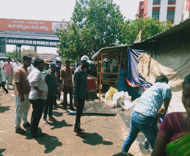 ట్రాఫిక్ నియంత్రణకు ప్రత్యేక డ్రైవ్