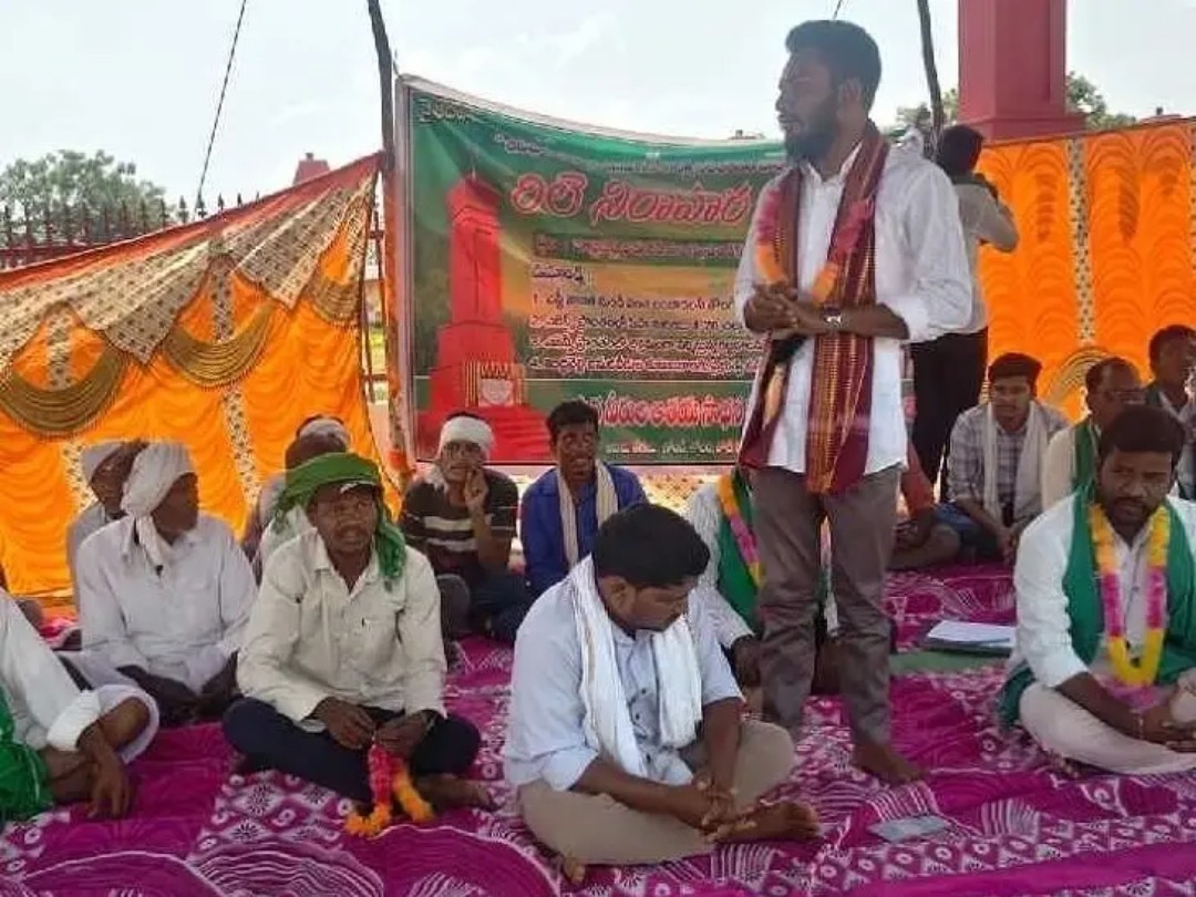 హక్కుల సాధనకే పోరాటం: పెందోర్ సంతోశ్