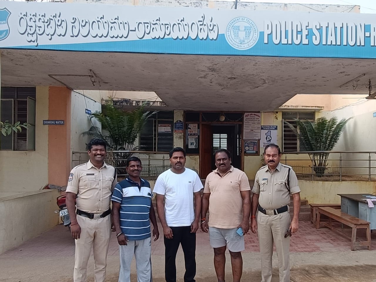 బీఆర్ఎస్ నాయకులు ముందస్తు అరెస్ట్