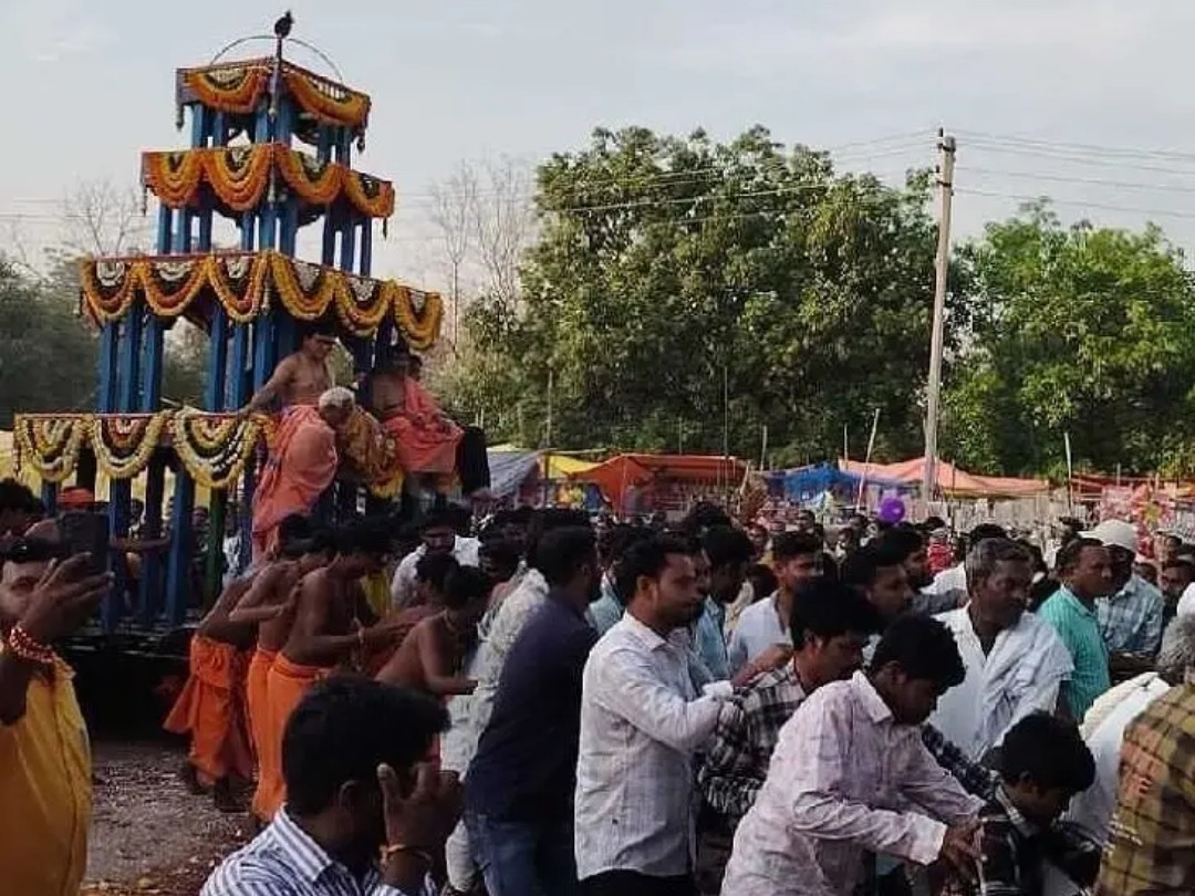 ఘనంగా స్వామివారి రథోత్సవం