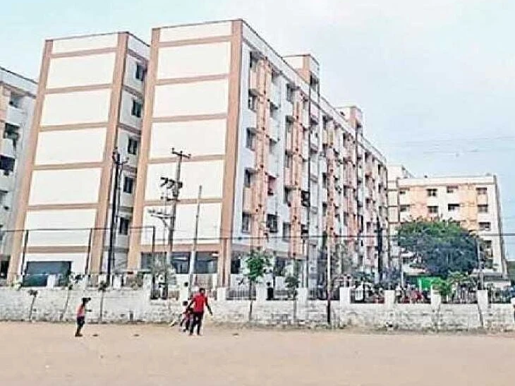 ఈ నెల 10న దుకాణాలకు బహిరంగ వేలం