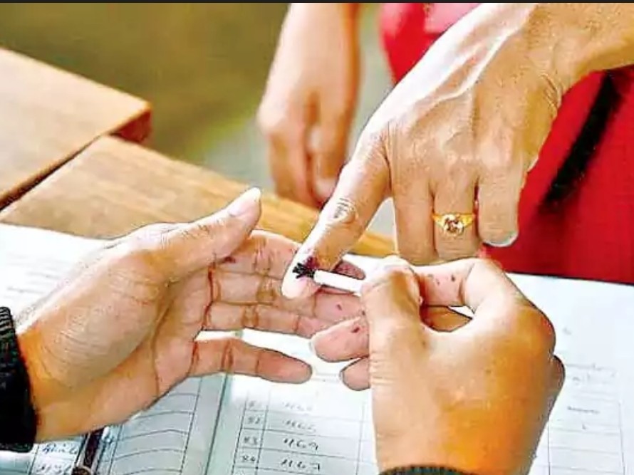 25న ఫుట్‌ బాల్ అసోసియేషన్ ఎన్నికలు