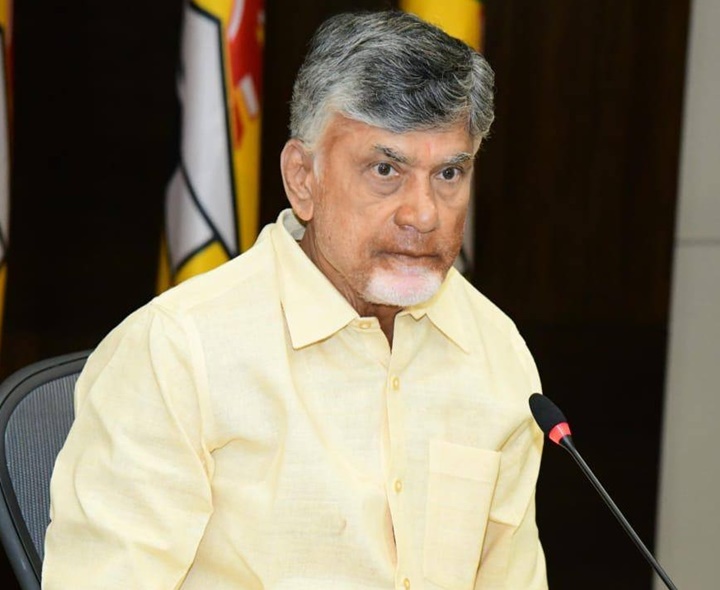 గీత దాటితే సస్పెండ్ చేయడమే: చంద్రబాబు