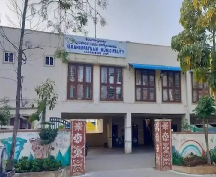 కౌన్సిలర్ యాదగిరి మిస్సింగ్‌తో ఆగిన ఎన్నిక