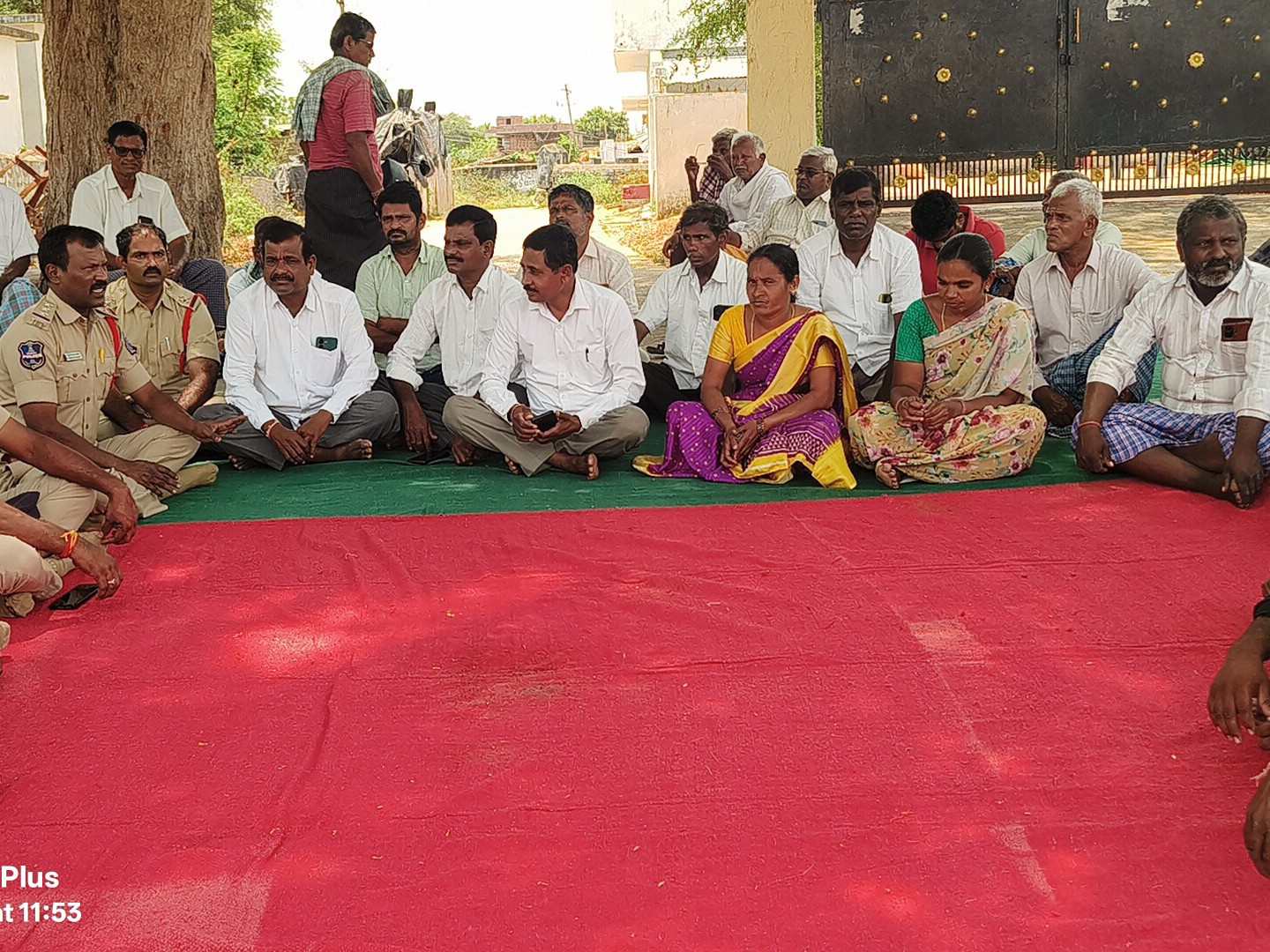 కొండగడపలో సైబర్ నేరాలపై ప్రజలకు అవగాహన