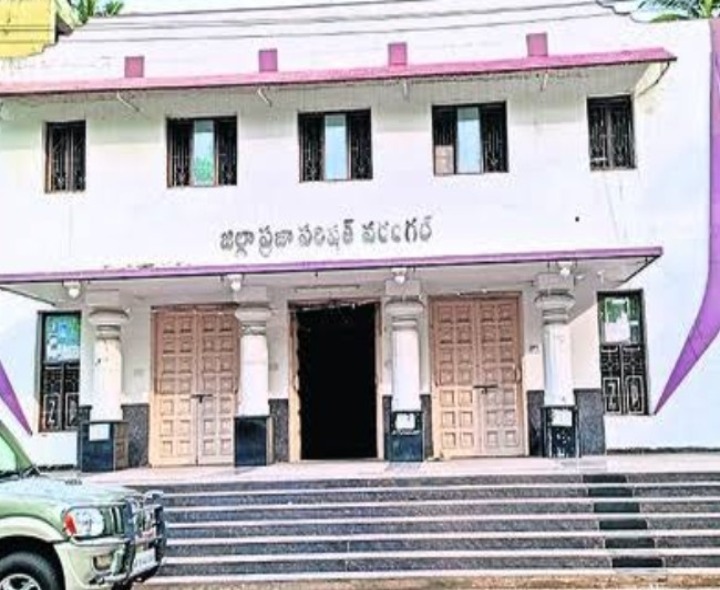 విధులు ఒక చోట.. జీతం మరోచోట