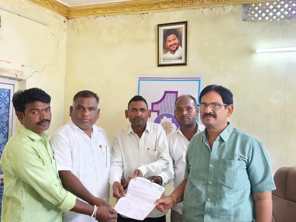 ‘ప్రభుత్వ సెలవు ప్రకటించాలి’