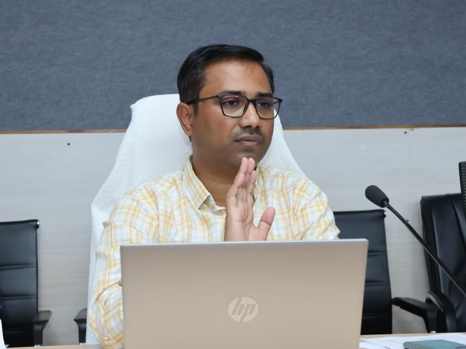 మే నుంచి ఇండ్ల గణన ప్రారంభం: కలెక్టర్