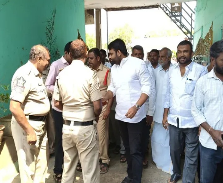 ‘బీఆర్ నాయుడును తక్షణమే బర్తఫ్ చేయాలి’