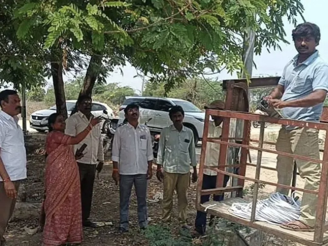 పారువేట ఉత్సవ ఏర్పాట్లపై అధికారులకు ఆదేశాలు