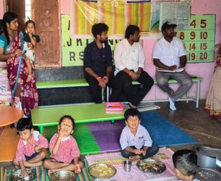 అంగన్వాడీ కేంద్రాలను పరిశీలించిన ఎంపీఓ