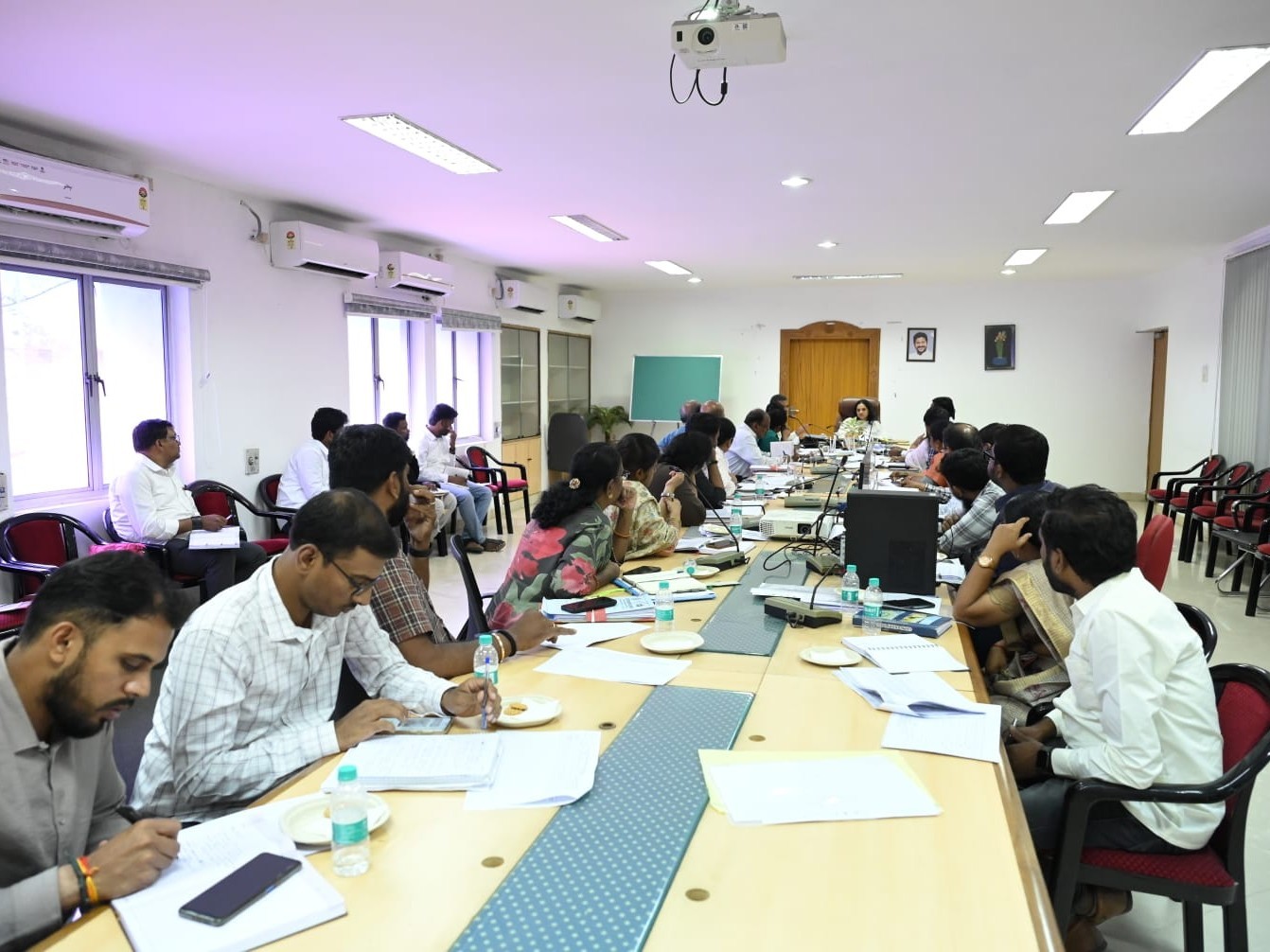 ‘బిల్డ్ నౌ దరఖాస్తులకు ఫాస్ట్ క్లియరెన్స్ ఇవ్వాలి’