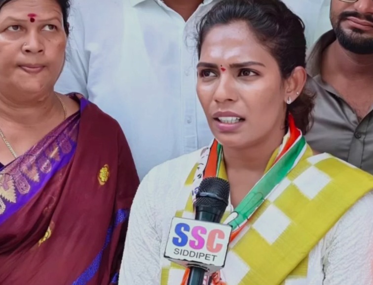 మాజీ సీఎంపై ఆంక్షరెడ్డి ఫైర్