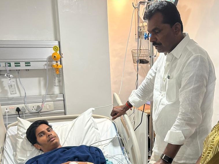 అపోలో ఆసుపత్రిలో గుండె బాధితున్ని పరామర్శించిన ఎమ్మెల్యే