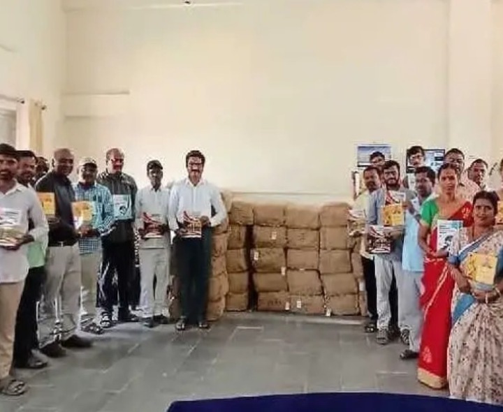 కొడంగల్ డిగ్రీ కళాశాలకు ఉచిత పుస్తకాలు అందజేత
