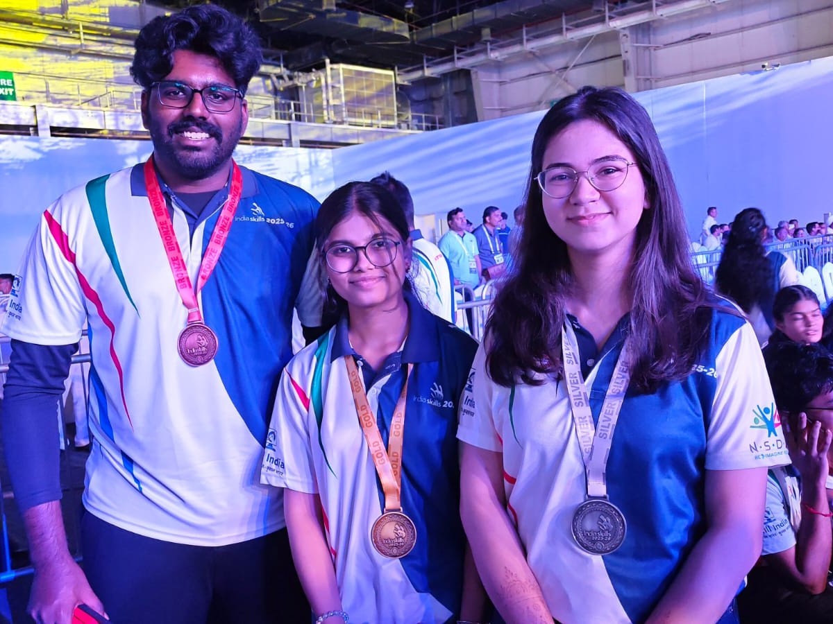 GREAT: గోల్డ్ మెడల్ కొట్టిన బేగం..!