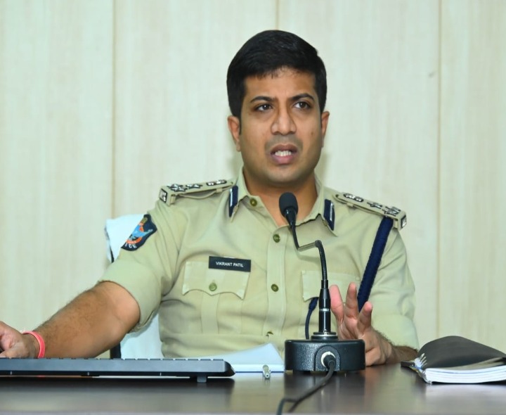 ఏటీఎంల వద్ద మోసాలపై ఎస్పీ హెచ్చరిక