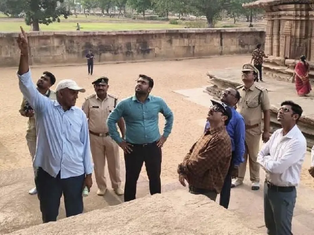 రామప్ప ఆలయాన్ని సందర్శించిన ఐఎఫ్ఎస్ అధికారి