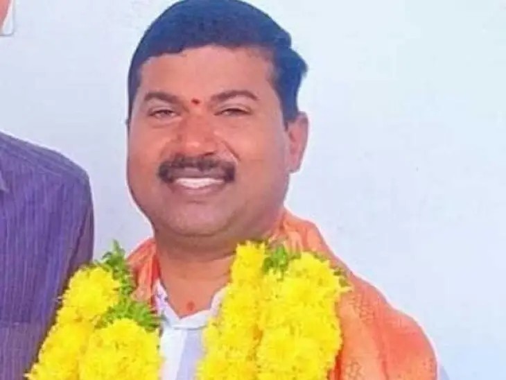 కోరుట్ల బార్ అసోసియేషన్ అధ్యక్షుడిగా తోట ఆంజనేయులు