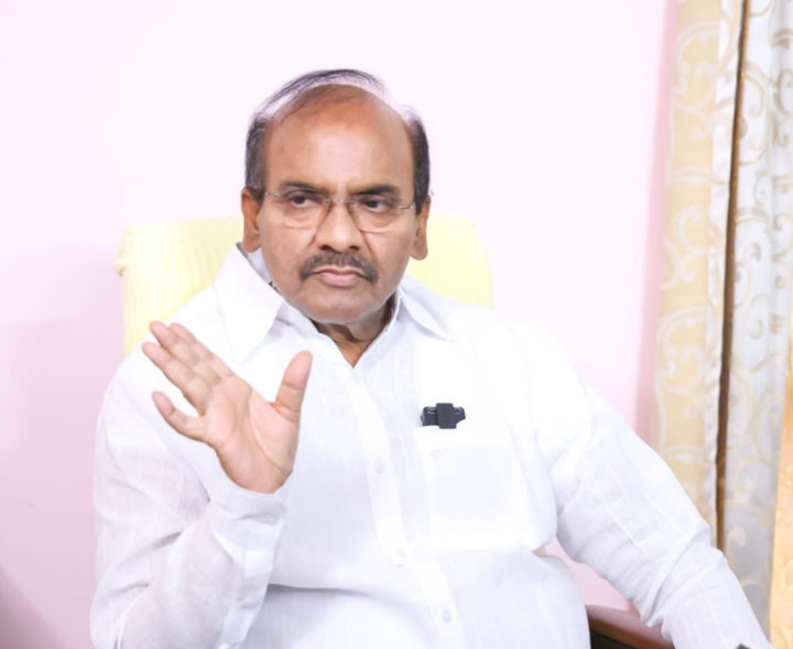 అవినీతి, దోపిడీ జగన్‌కు 2 కళ్లు: ప్రత్తిపాటి